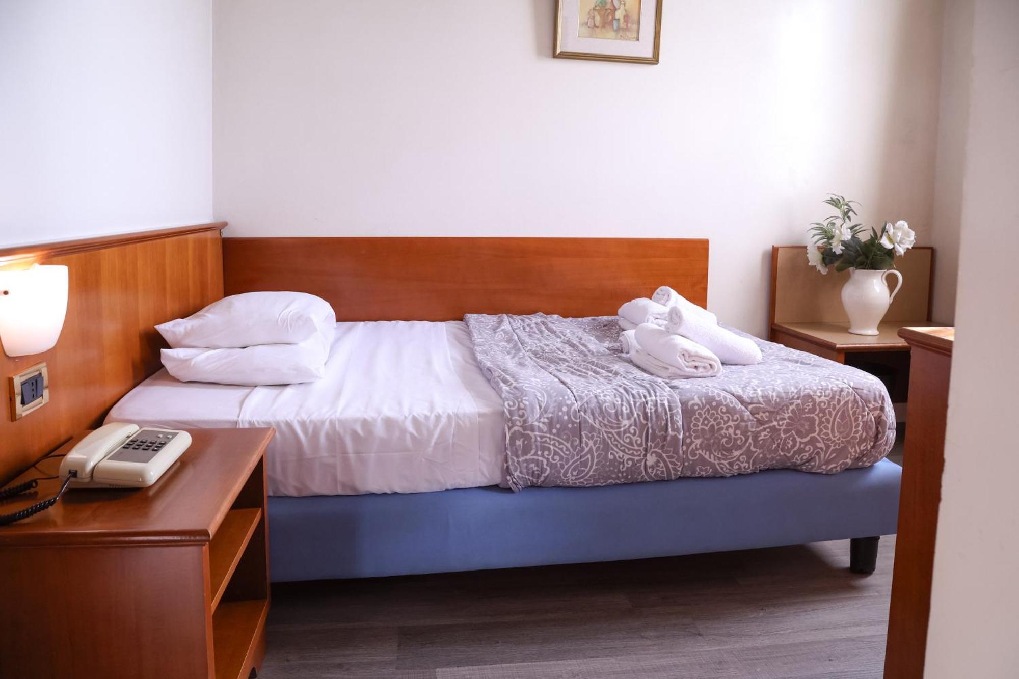 Hotel Villa Sara Местре Экстерьер фото